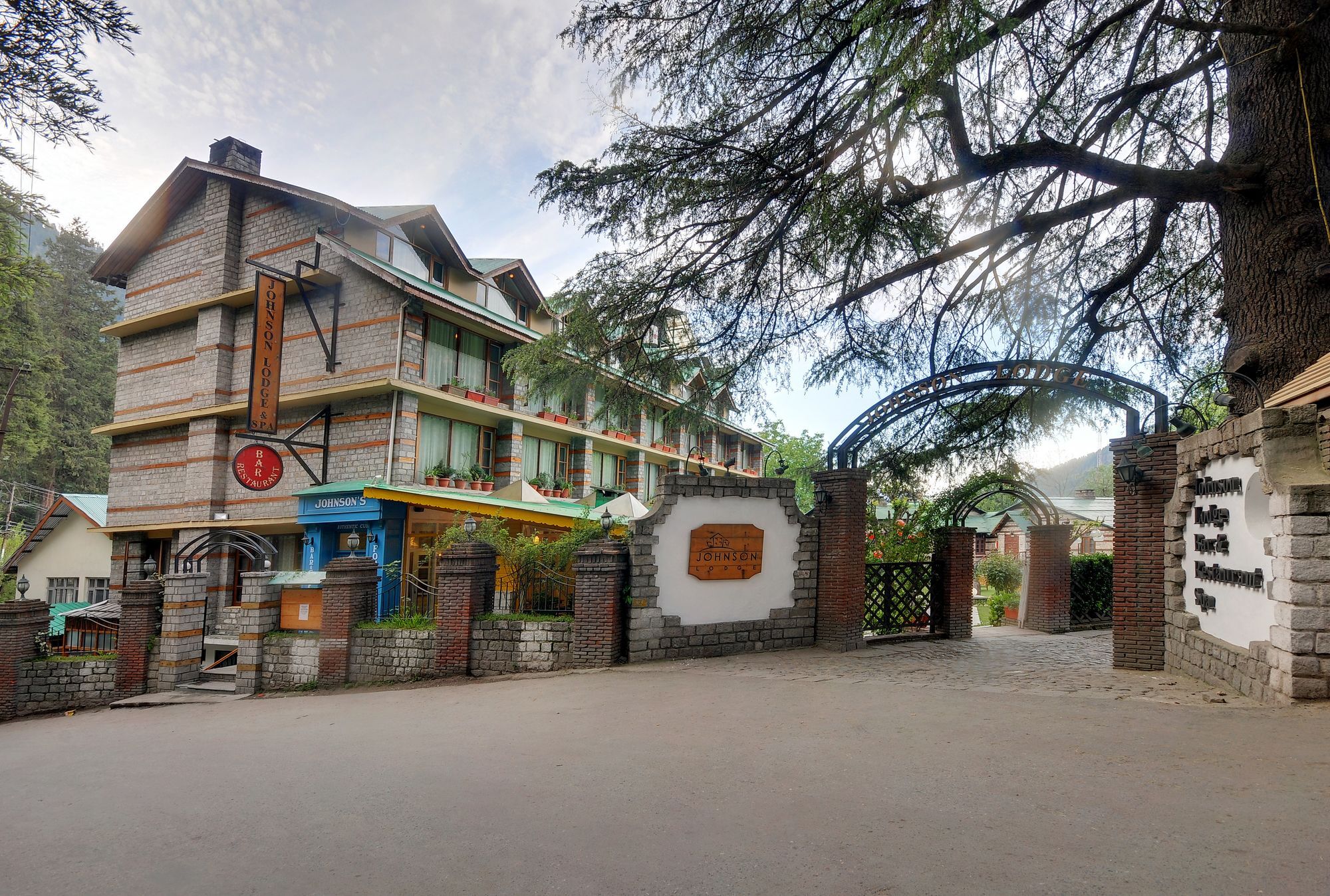 Johnson Lodge & Spa Manāli Zewnętrze zdjęcie